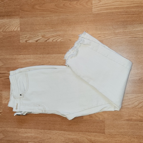 Tan Hi-Rise Straight Jean - Picture 5 of 5